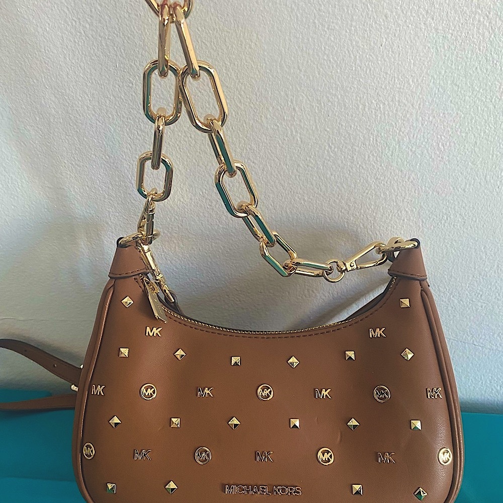 ✨NWT✨ Michael Kors CORA MD POCHETTE CHAIN SHOULDER CROSSBODY BAG